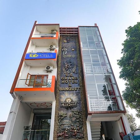 Hotel Fabexpress Ss Grand Banthra Sikandarpur Exteriér fotografie