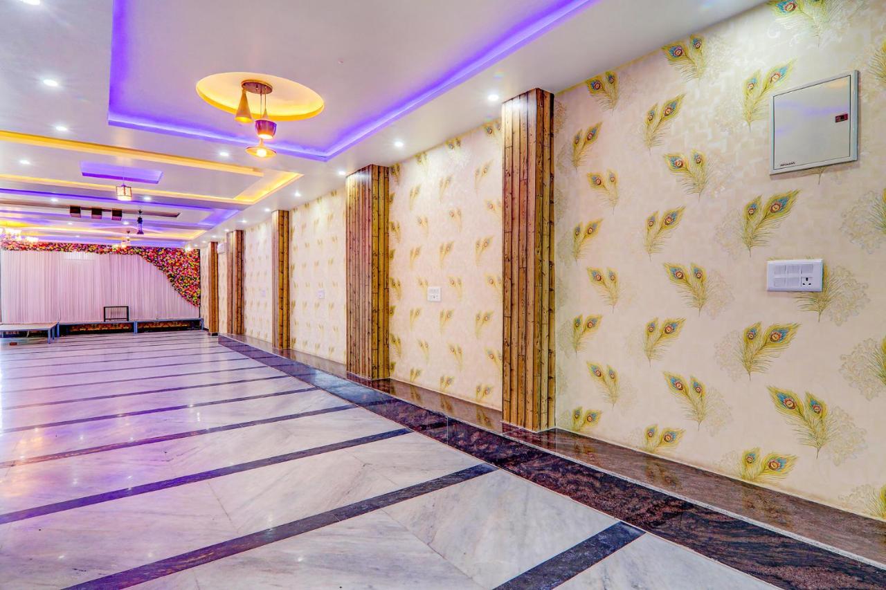 Hotel Fabexpress Ss Grand Banthra Sikandarpur Exteriér fotografie