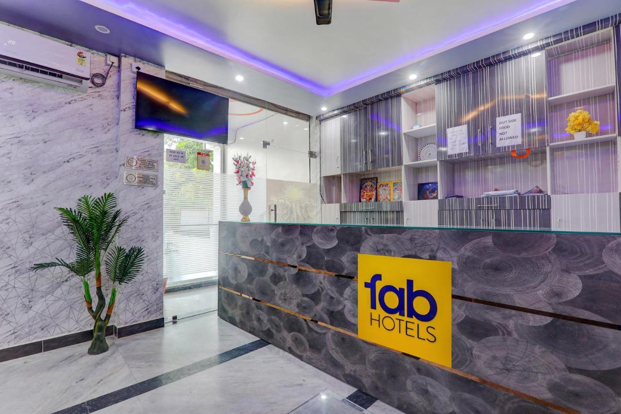 Hotel Fabexpress Ss Grand Banthra Sikandarpur Exteriér fotografie
